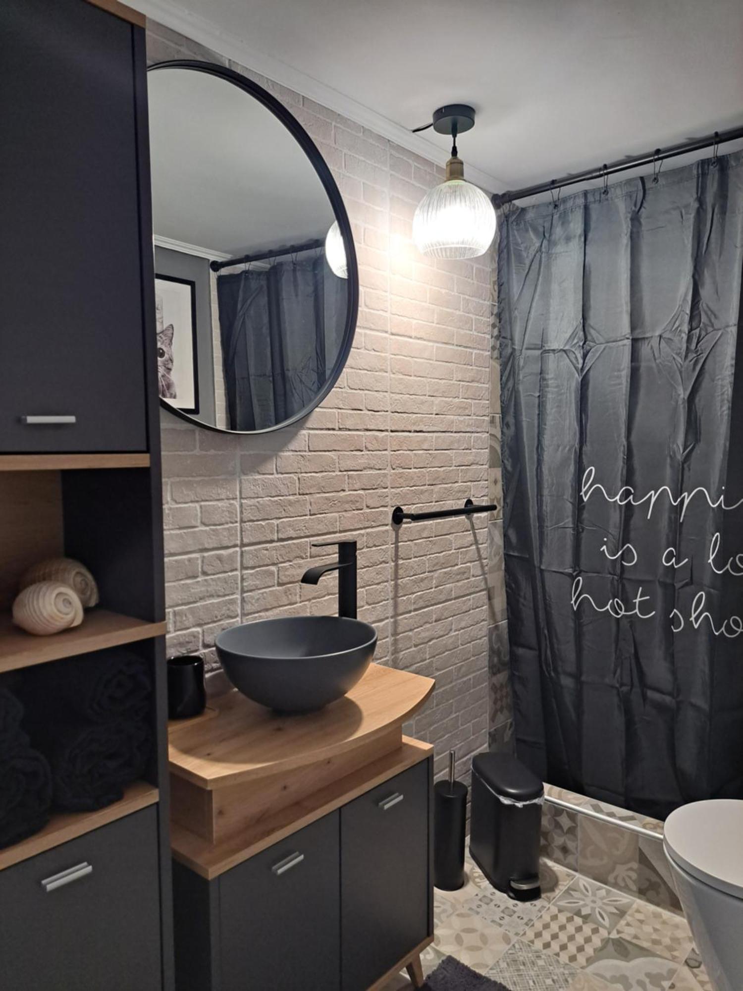 Stylish City Center Apartment 塞雷 外观 照片
