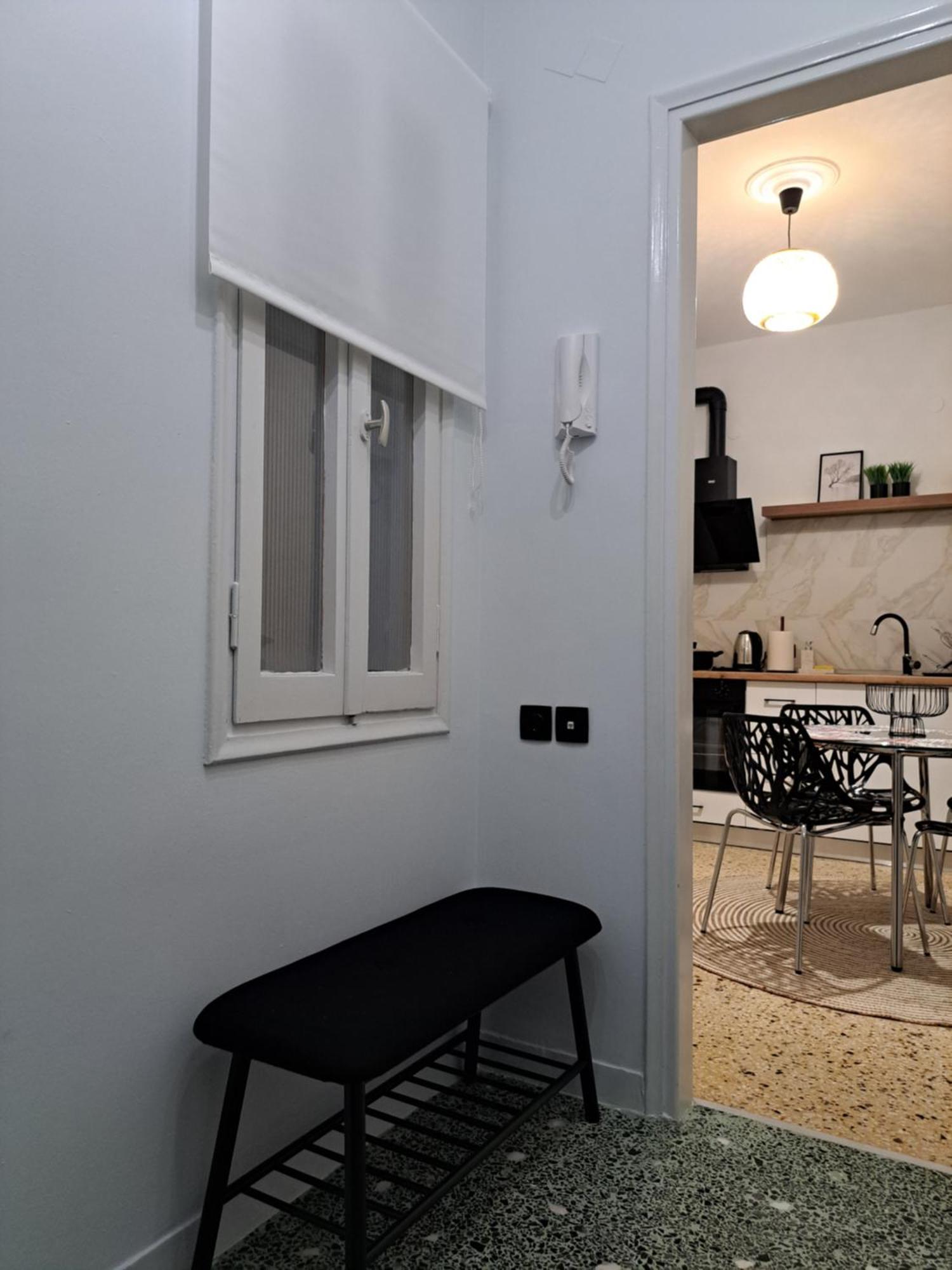 Stylish City Center Apartment 塞雷 外观 照片