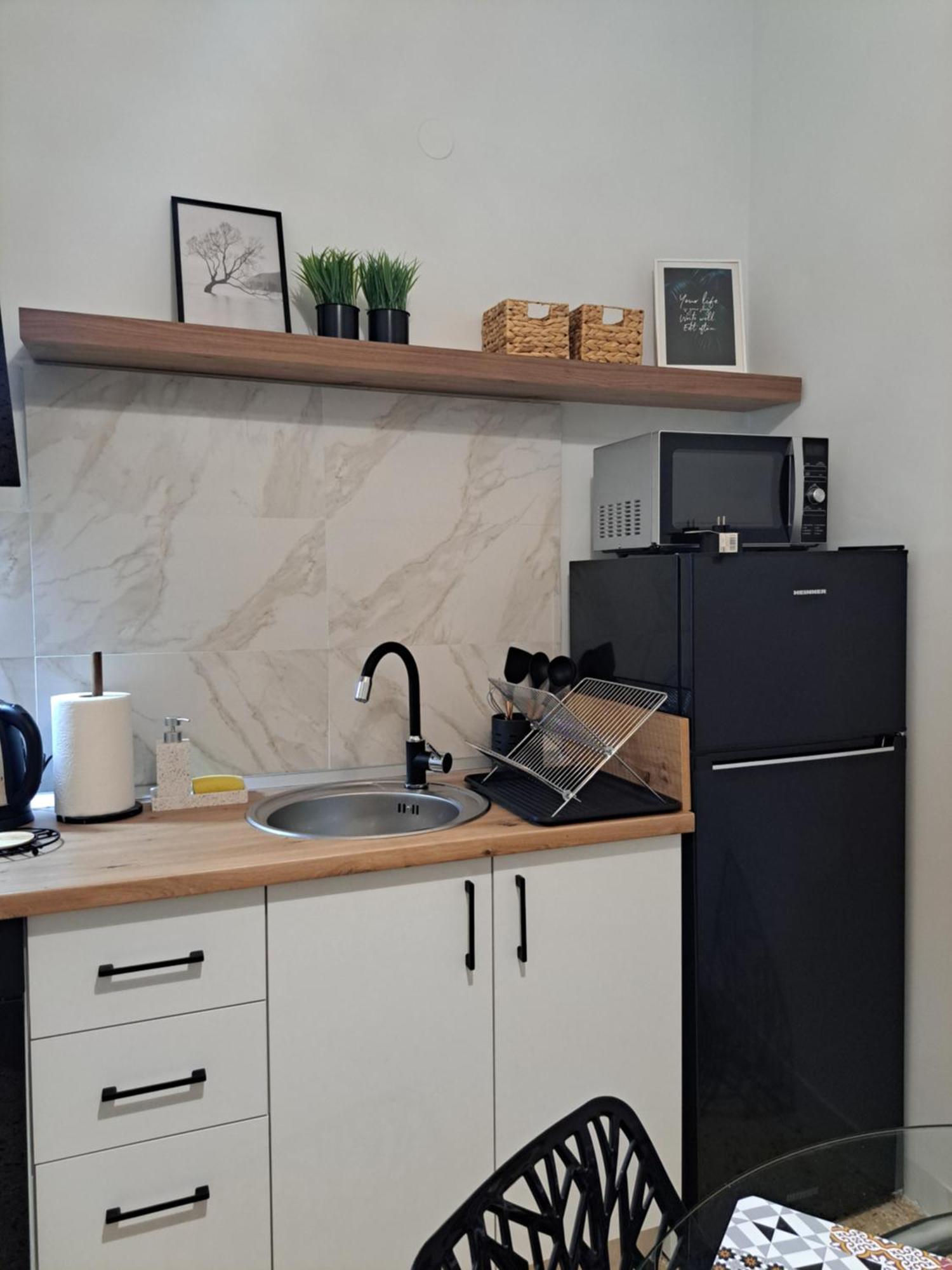 Stylish City Center Apartment 塞雷 外观 照片