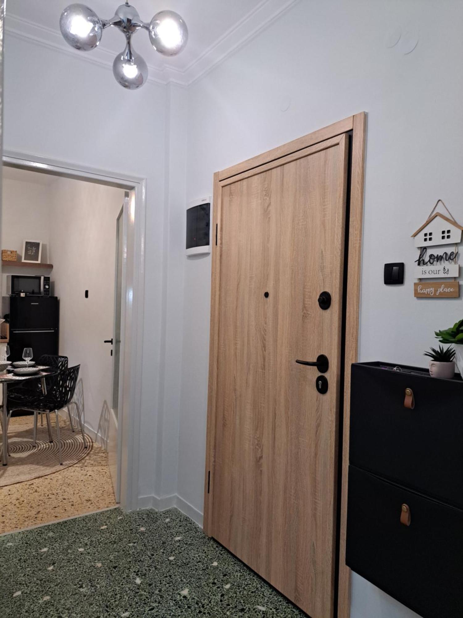 Stylish City Center Apartment 塞雷 外观 照片