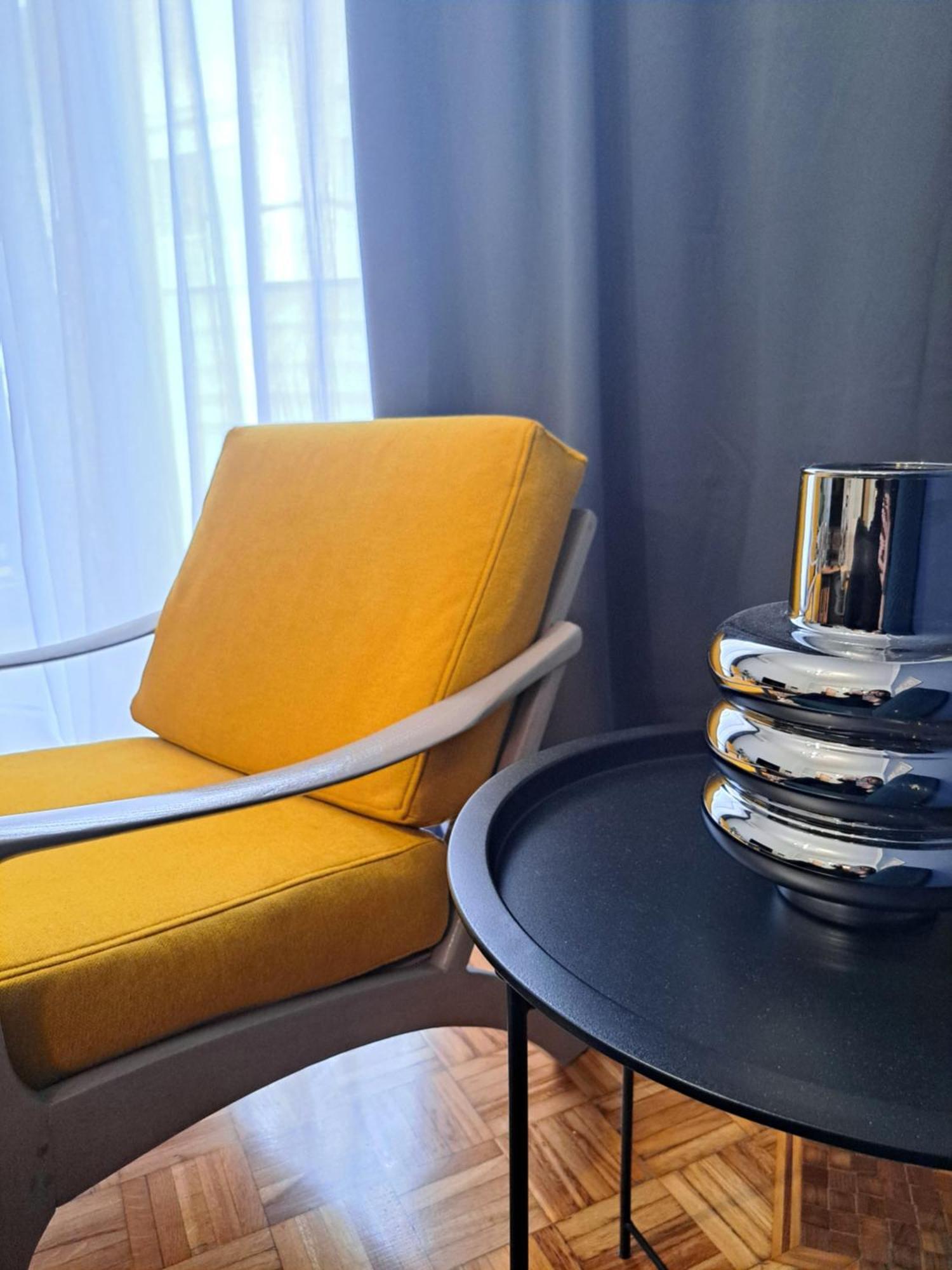 Stylish City Center Apartment 塞雷 外观 照片